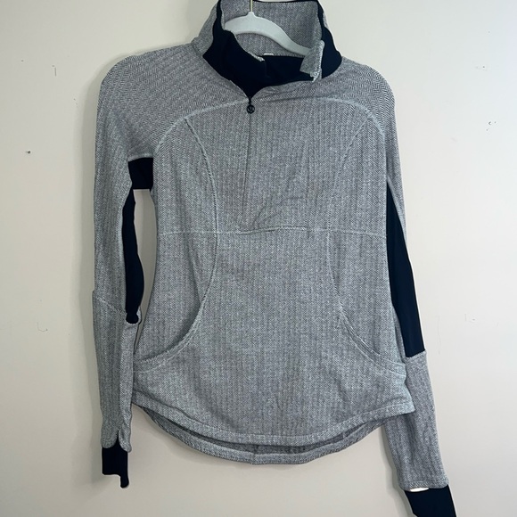 Lululemon HERRINGBONE 1/2 Zip long sleeve pullover size 8 - Picture 1 of 7